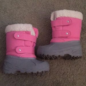 Cute girls pink snow boots
